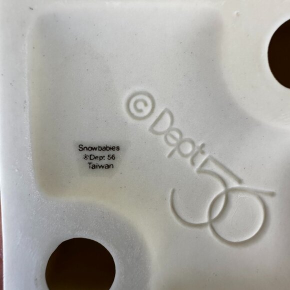 Dept 56 Snowbabies "Winter Tales of the Snowbabies Ornament Boxed - Picture 5 of 7